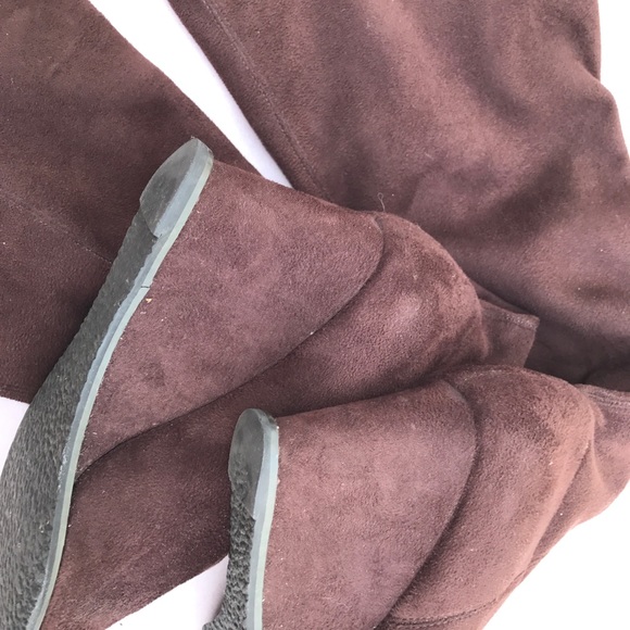 Boots - Picture 5 of 8